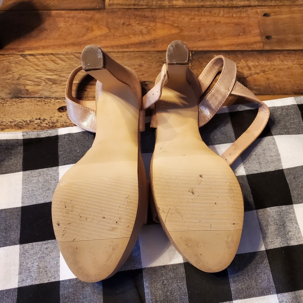 Heels - Picture 2 of 2